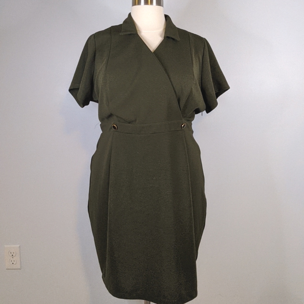 Mystic Los Angeles Olive Collared Dress